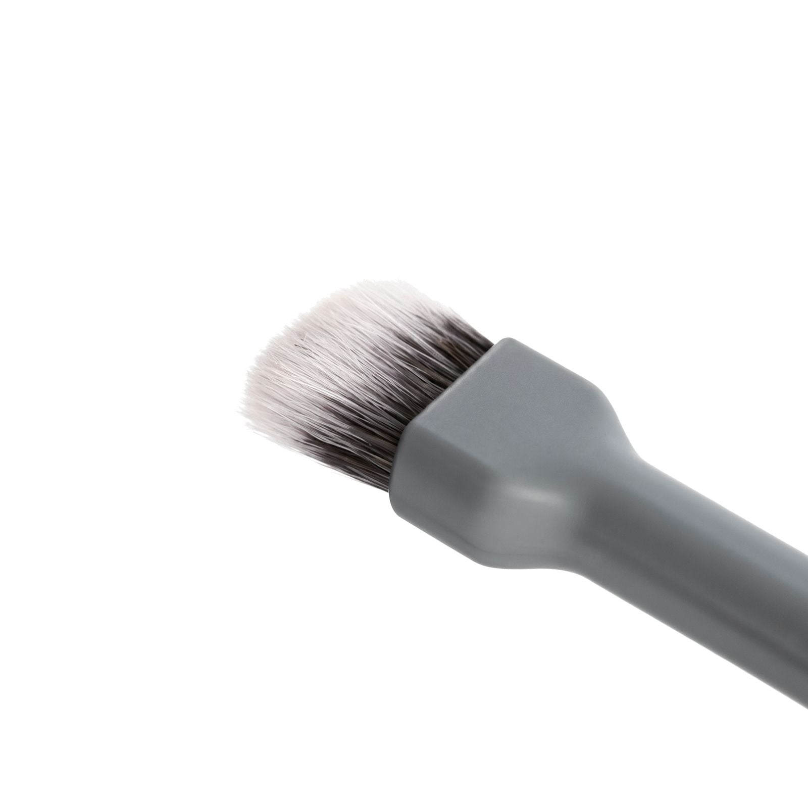 Alix Avien 10-in-1 makeup brush – Face Shading Brush