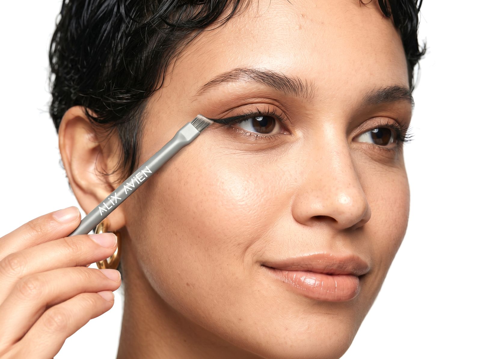 Alix Avien 10-in-1 makeup brush – Eyeliner Brush