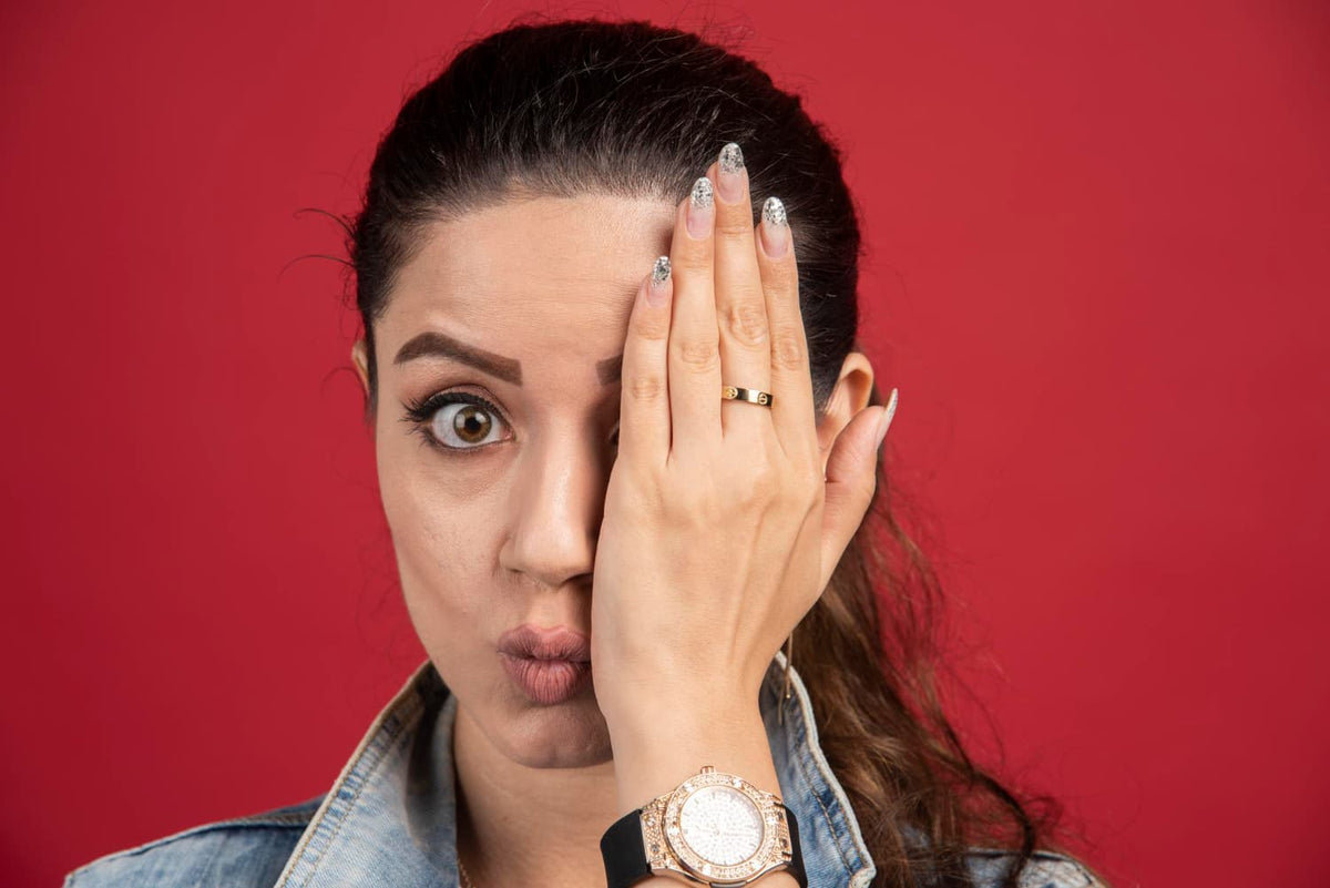 Camouflage makeup for redness and rosacea — Alix Avien blog image
