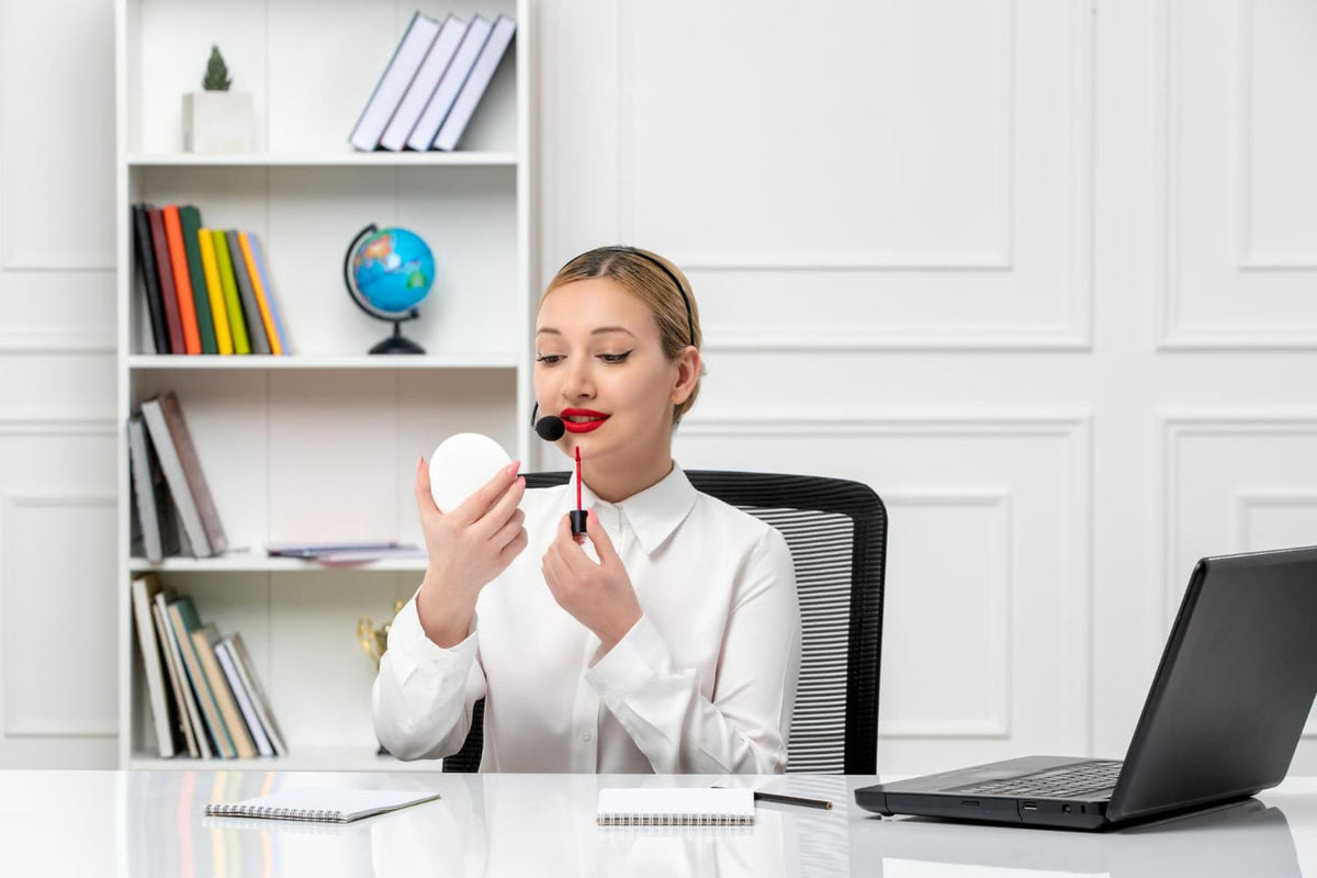 Office-appropriate makeup — Alix Avien blog image