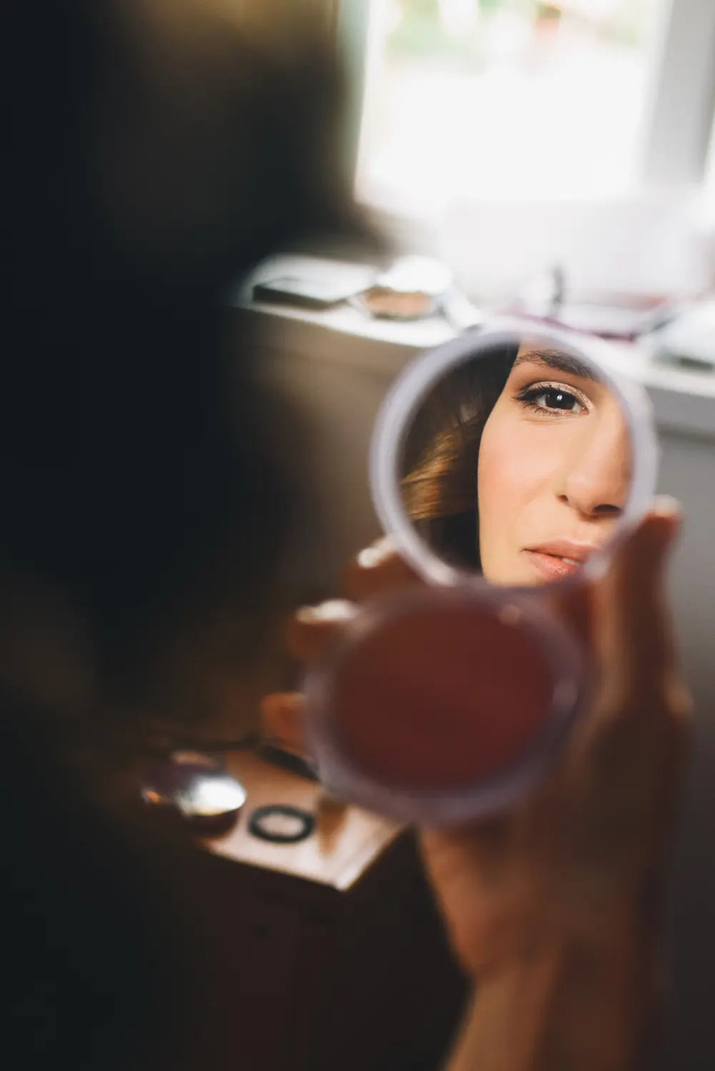 What is blurred makeup, the soft filter-effect trend — Alix Avien blog image