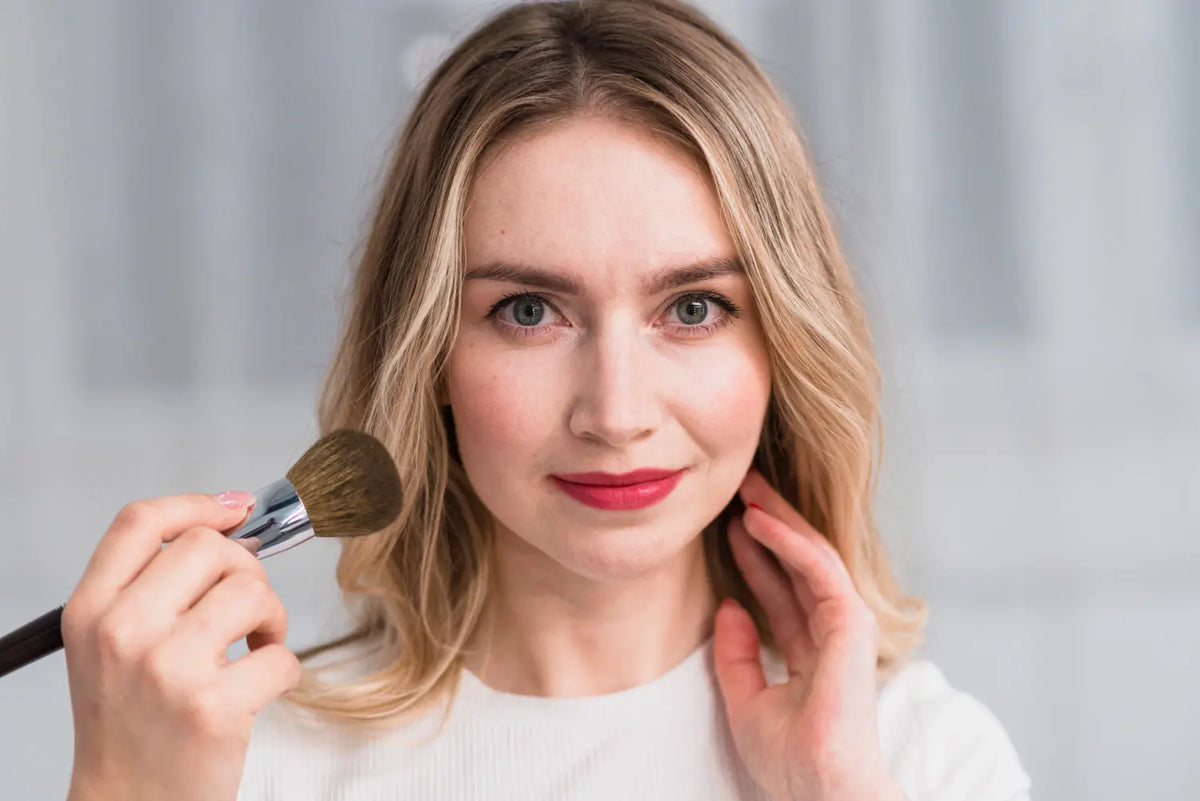 Signs of sensitive skin and the right skincare — Alix Avien blog image