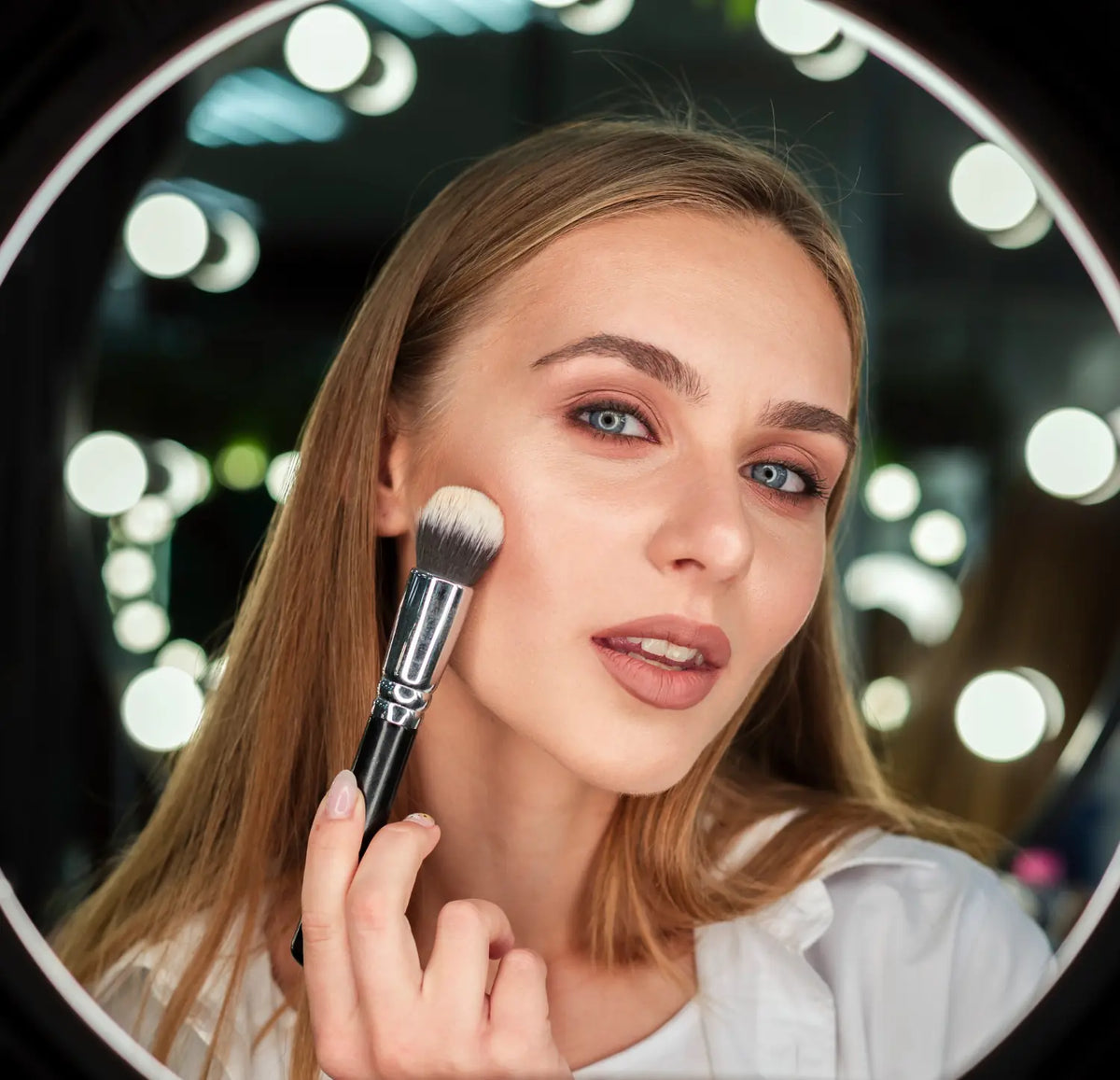 Where your light should come from when doing makeup — Alix Avien blog image