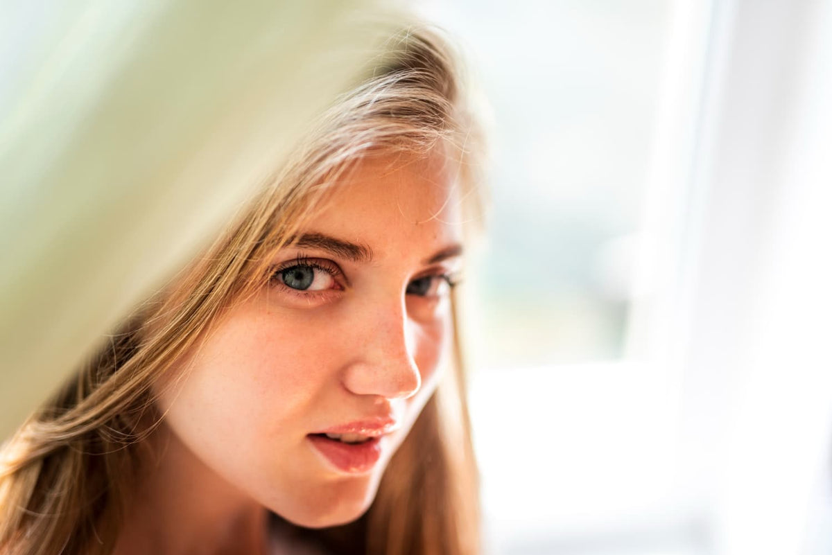 Which Eye Pencil Color Suits Hazel Eyes — Alix Avien blog image