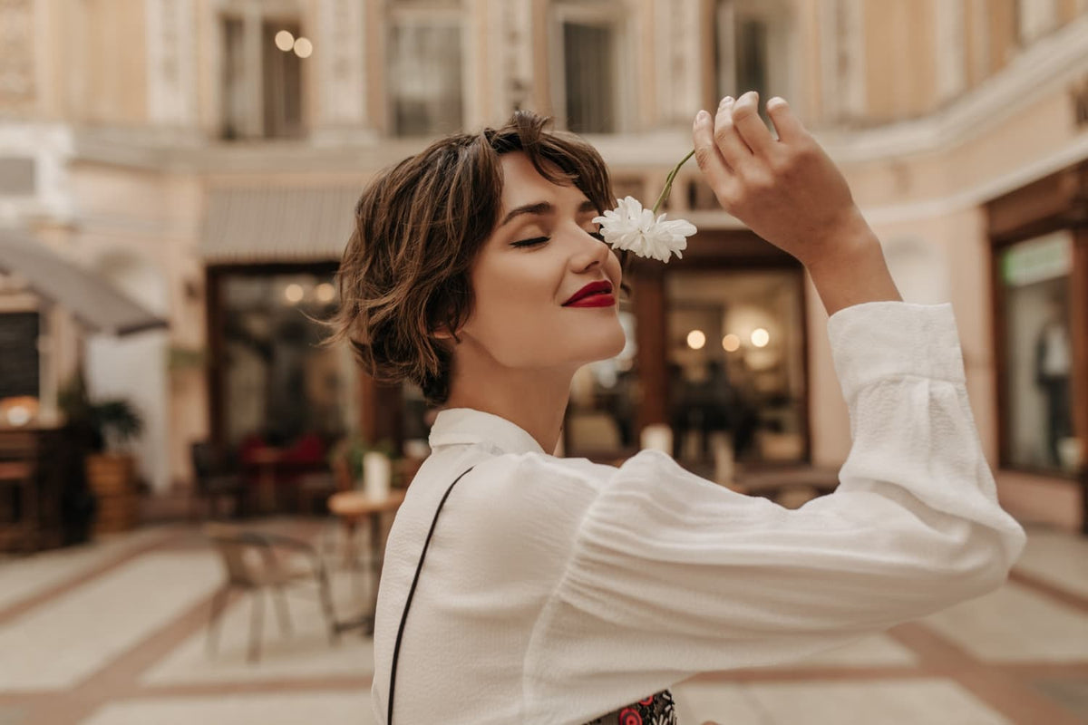 Which perfumes suit women best? — Alix Avien blog image