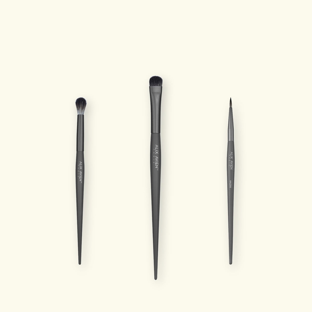 Alix Avien Brushes