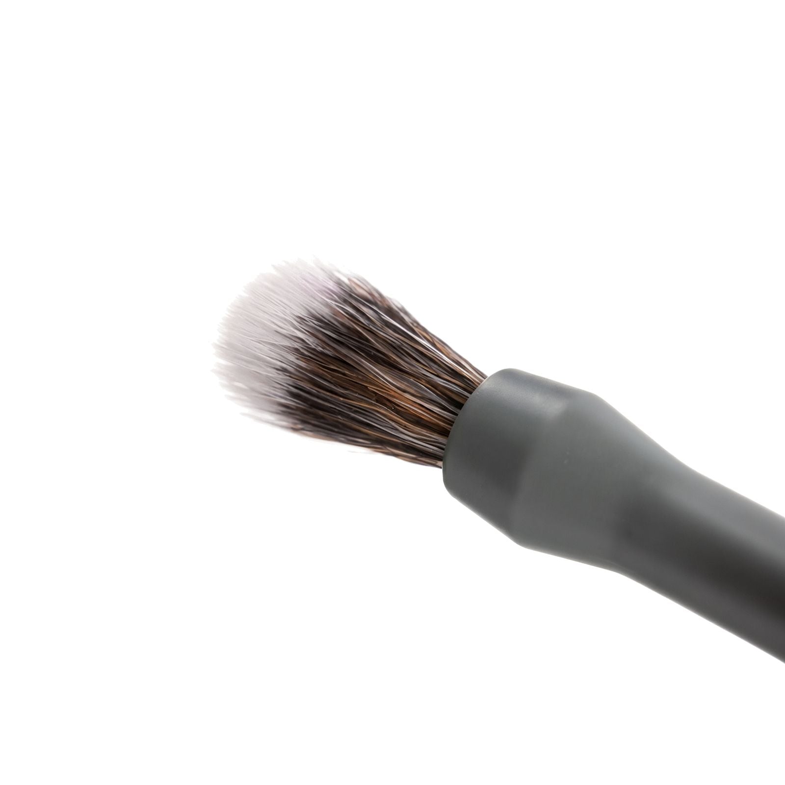 Alix Avien 10-in-1 makeup brush – Small Blending Brush